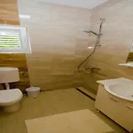 Apartman Vesela - One Bedroom With Balcony And Sea View *