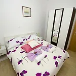 Vesela - One Bedroom With Balcony And Sea View * Janjina