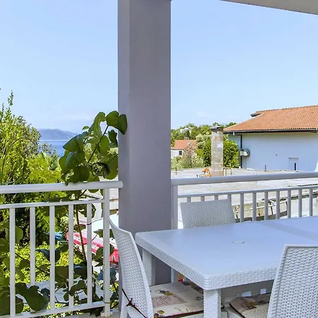 Vesela - One Bedroom With Balcony And Sea View Apartman Janjina