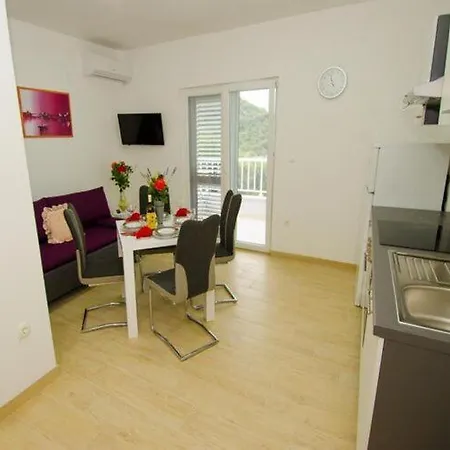 Apartmán Vesela - One Bedroom With Balcony And Sea View