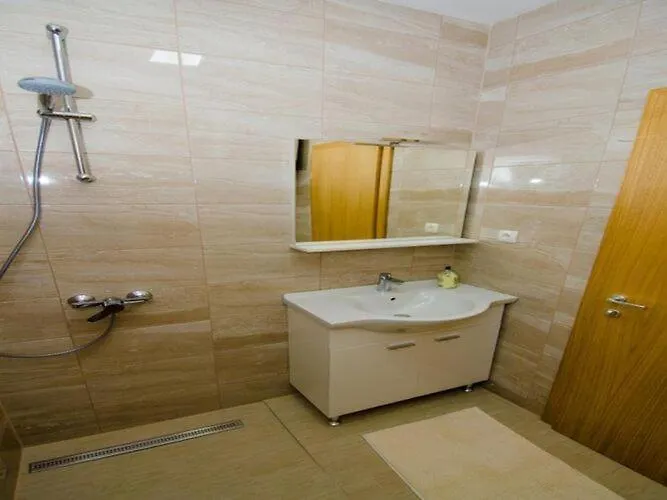Vesela - One Bedroom With Balcony And Sea View 아파트 Janjina